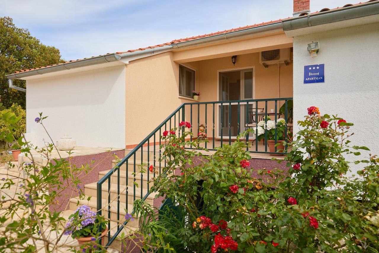 גובדארי Agriculture & Holiday House Lasko מראה חיצוני תמונה