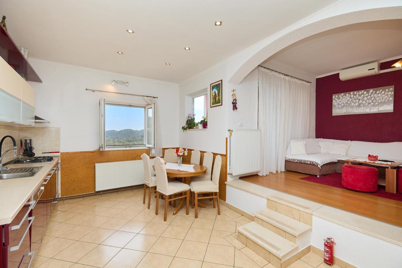 גובדארי Agriculture & Holiday House Lasko מראה חיצוני תמונה