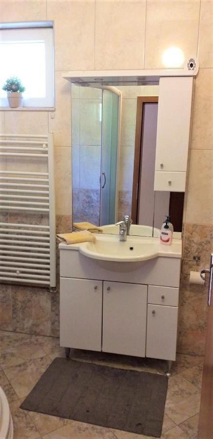 גובדארי Agriculture & Holiday House Lasko מראה חיצוני תמונה